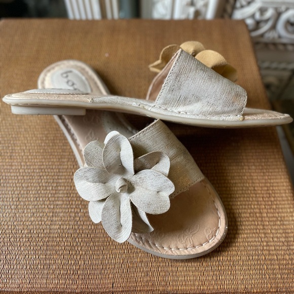 Born Shoes - Born beige flat Sandals flower top Womens 9M